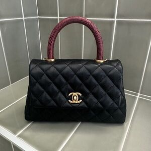 Quilted Leather Top-Handle Bag in Black with Burgundy Handle